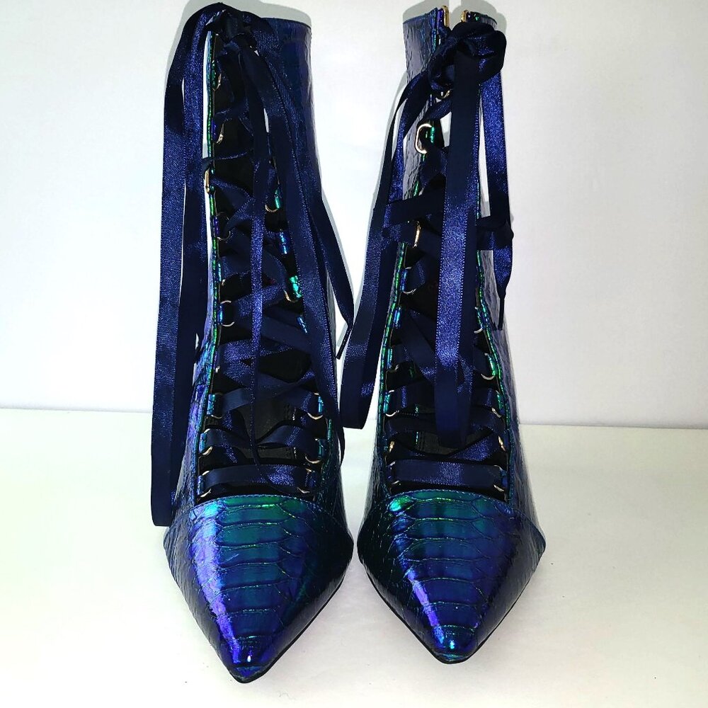 AMI CLUBWEAR | Blue Laced Green Scaled Heels - Picture 4 of 9